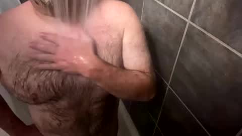 Snapshot of oldbones2 chatting on 12, 10, 2025 oldbones2 online show from 12, 10, 2025