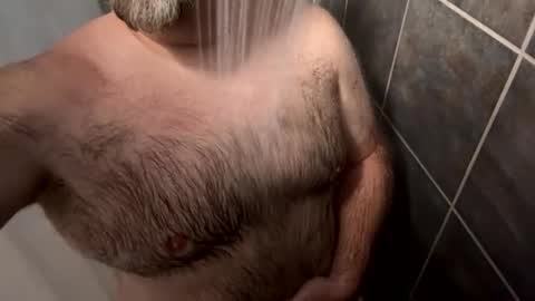 Snapshot of oldbones2 chatting on 20, 10, 2025 oldbones2 online show from 20, 10, 2025