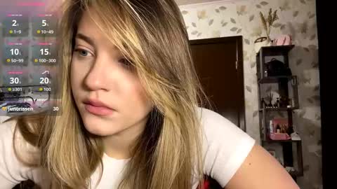 Snapshot of oletaguinyard chatting on 27, 11, 2025 Kem online show from 27, 11, 2025