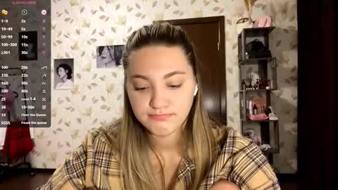 Snapshot of oletaguinyard chatting on 28, 11, 2025 Kem online show from 28, 11, 2025