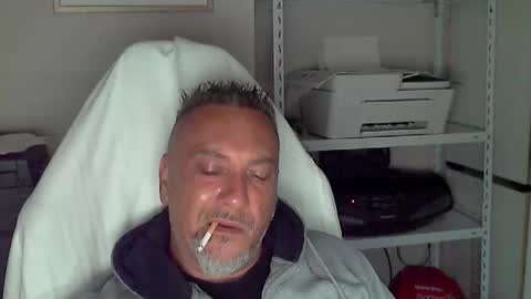 Snapshot of olimpio1230 chatting on 15, 5, 2026 olimpio1230 online show from 15, 5, 2026
