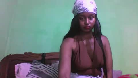 olinah610 online show from 31, 10, 2025