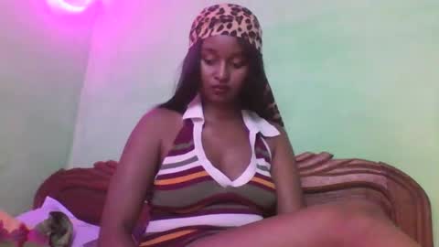 olinah610 online show from 21, 11, 2025