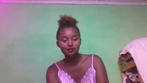 olinah610 online show from 15, 12, 2025