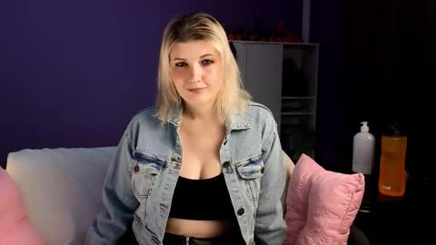 OliSunny Olivia online show from 27, 10, 2025