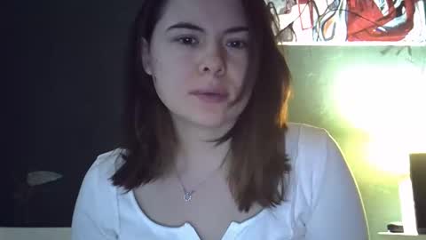 Snapshot of olivepeach chatting on 29, 4, 2026 Oil online show from 29, 4, 2026