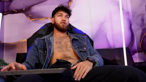 Oliver Dallas online show from 17, 4, 2026