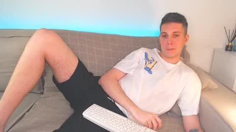 Snapshot of oliver_hort chatting on 21, 1, 2025 Oliver online show from 21, 1, 2025