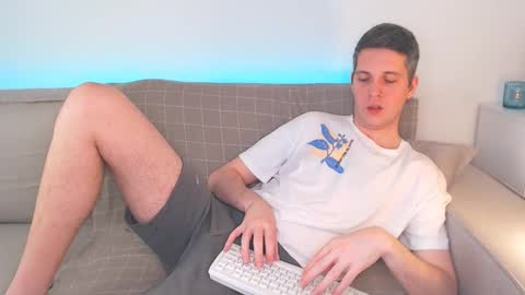 Snapshot of oliver_hort chatting on 17, 2, 2025 Oliver online show from 17, 2, 2025