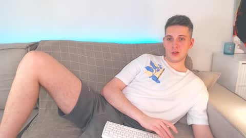 Snapshot of oliver_hort chatting on 18, 2, 2025 Oliver online show from 18, 2, 2025