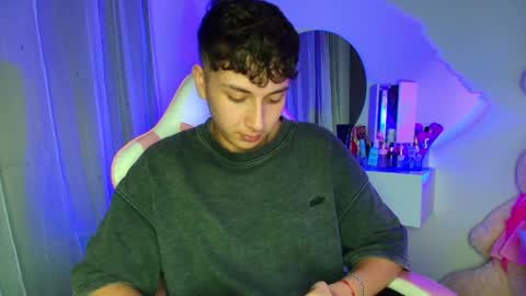 oliveeer online show from 27, 5, 2026