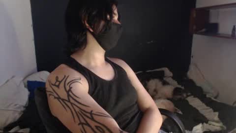 oliver_laid_2023 online show from 5, 12, 2024