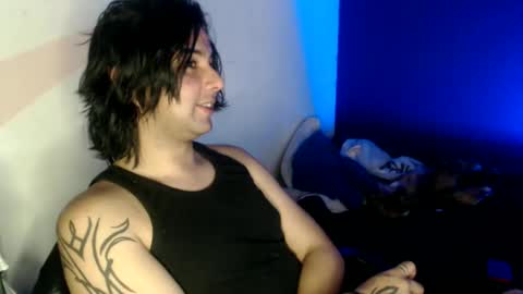 oliver_laid_2023 online show from 18, 1, 2025