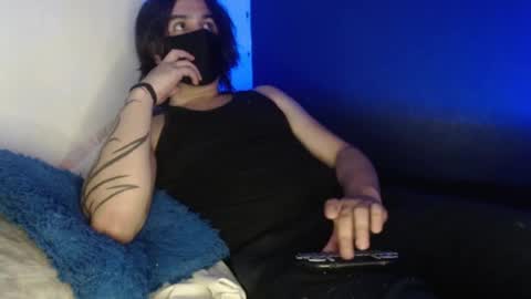 oliver_laid_2023 online show from 27, 1, 2025