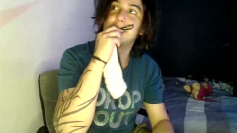 oliver_laid_2023 online show from 12, 2, 2025