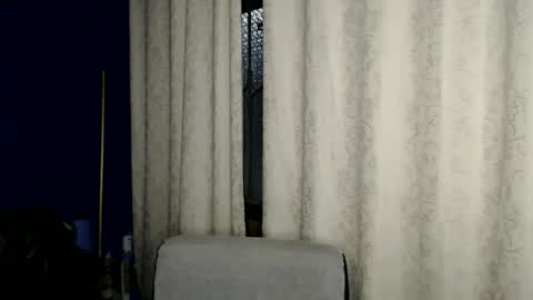 oliver_laid_2023 online show from 10, 9, 2025