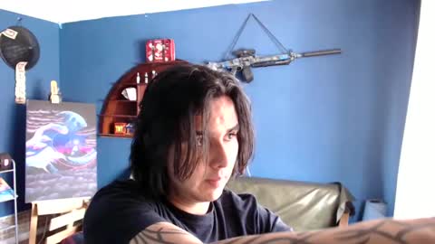 oliver_laid_2023 online show from 15, 9, 2025