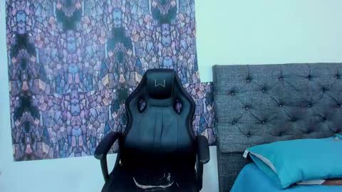 Snapshot of oliver_smith_2 chatting on 2, 3, 2025 oliver_smith_2 online show from 2, 3, 2025