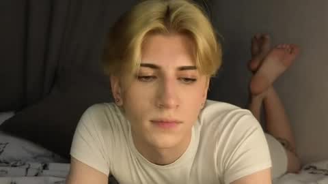Snapshot of oliver_star_boy chatting on 7, 5, 2026 oliver online show from 7, 5, 2026