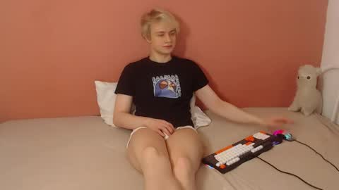 Oliver online show from 5, 4, 2026