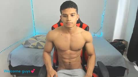 Snapshot of oliver_thompsson chatting on 26, 10, 2025 oliver thompsson online show from 26, 10, 2025