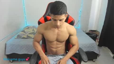 Snapshot of oliver_thompsson chatting on 1, 12, 2025 oliver thompsson online show from 1, 12, 2025