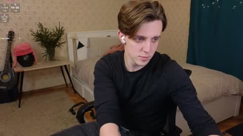 Snapshot of oliver_travis chatting on 11, 1, 2025 Oliver Evans online show from 11, 1, 2025