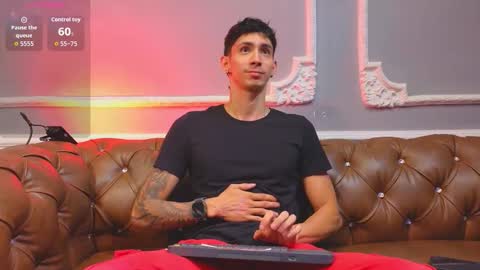 Oliver bennet online show from 3, 11, 2025