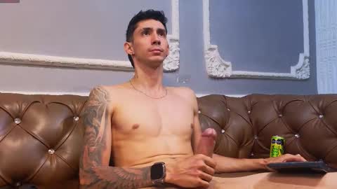 Oliver bennet online show from 18, 11, 2025