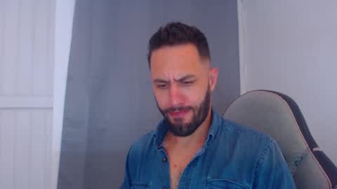 Snapshot of oliverdrew1 chatting on 13, 1, 2025 oliver online show from 13, 1, 2025