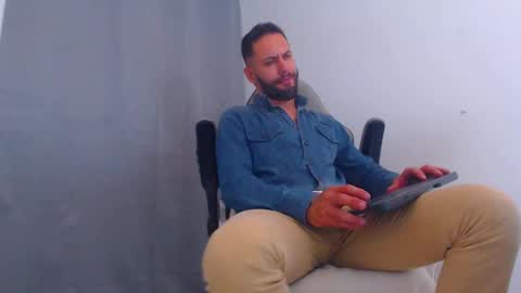 Snapshot of oliverdrew1 chatting on 17, 1, 2025 oliver online show from 17, 1, 2025