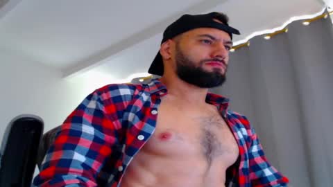 Snapshot of oliverdrew1 chatting on 7, 10, 2025 oliver online show from 7, 10, 2025