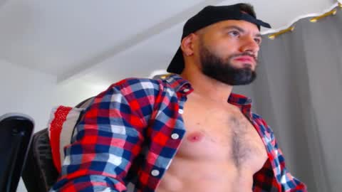 Snapshot of oliverdrew1 chatting on 16, 10, 2025 oliver online show from 16, 10, 2025