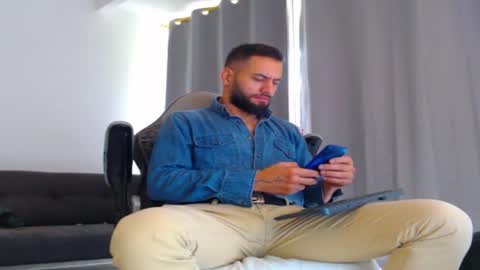 Snapshot of oliverdrew1 chatting on 27, 10, 2025 oliver online show from 27, 10, 2025