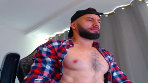 Snapshot of oliverdrew1 chatting on 31, 10, 2025 oliver online show from 31, 10, 2025