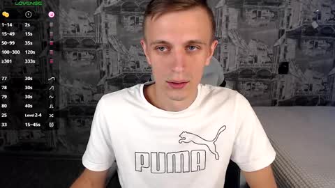 Snapshot of oliverfresh chatting on 12, 3, 2025 Oliver online show from 12, 3, 2025