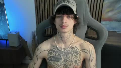 Snapshot of oliverrgroove chatting on 2, 5, 2026 oliverrgroove online show from 2, 5, 2026