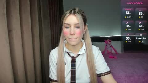 Olivia online show from 16, 11, 2025