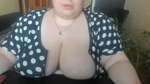 Olivia Gold online show from 23, 11, 2025