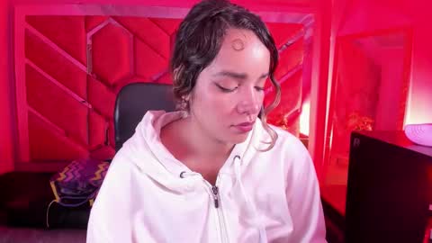  OLIVIA  online show from 2, 3, 2026