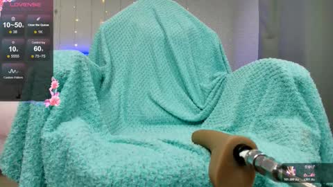 Olivia Hi guys Follow me  online show from 13, 1, 2026