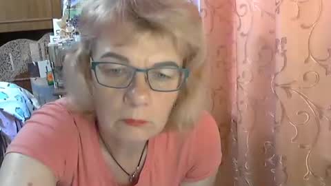 Olivia Mia online show from 11, 6, 2026