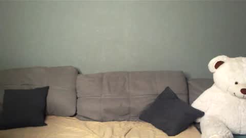 olivia millerss online show from 27, 3, 2026