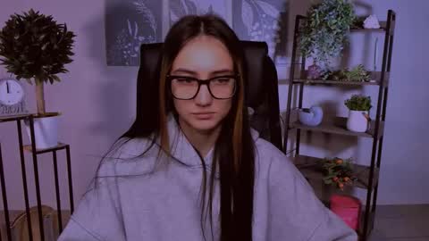 Snapshot of olivia_norton_ chatting on 12, 10, 2025 olivia_norton_ online show from 12, 10, 2025