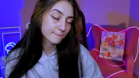 Snapshot of olivia_norton_ chatting on 12, 11, 2025 olivia_norton_ online show from 12, 11, 2025