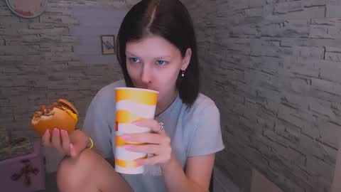 Olivia online show from 15, 12, 2024