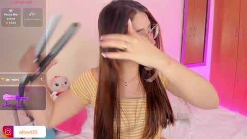 olivia_s19 online show from 2, 12, 2024