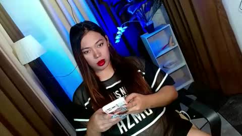 Miss OLIVIA online show from 4, 12, 2025