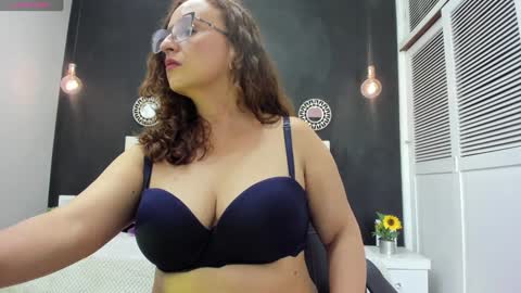 olivia online show from 24, 12, 2024