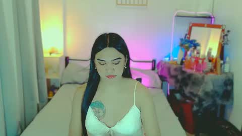 olivia_xxo online show from 25, 7, 2026